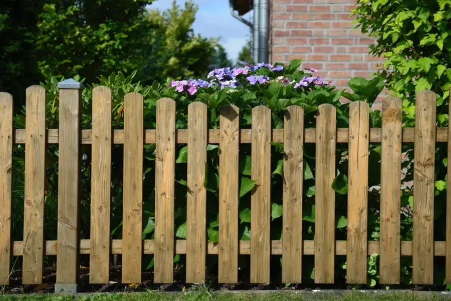The Essential Steps For Successful Wood Fence Installation in Arcadia FL