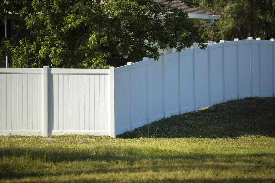 What To Expect During Vinyl Fence Installation Process Arcadia FL
